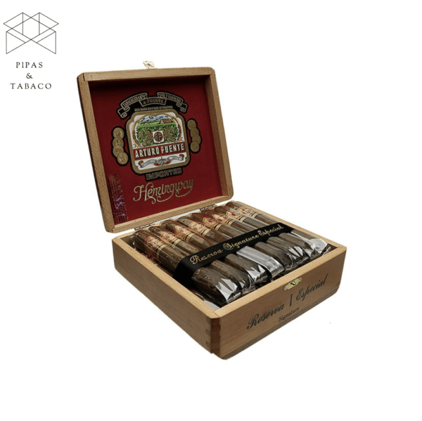 Arturo Fuente: Hemingway Signature
